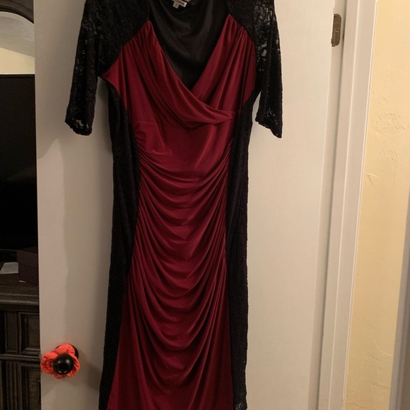 Kiyonna Dresses & Skirts - Kiyonna size 2.  Fits 16-18